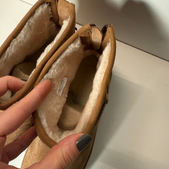 UGG Classic Mini Logo Zip - W7 - Picture 5 of 9